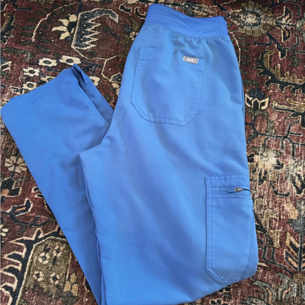 Figs Yola High Waisted 2.0 Scrub Pants in Ceil Blue
